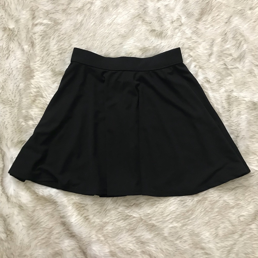 Forever 21 Black skater skirt
